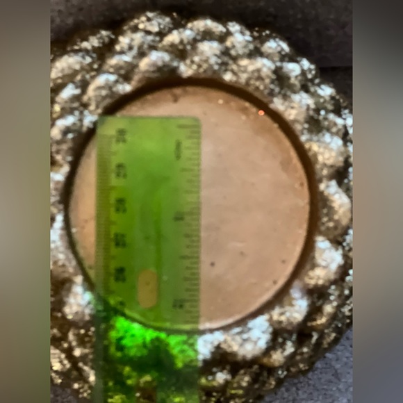 Gold pinecone candle holder Christmas decor - Picture 5 of 9